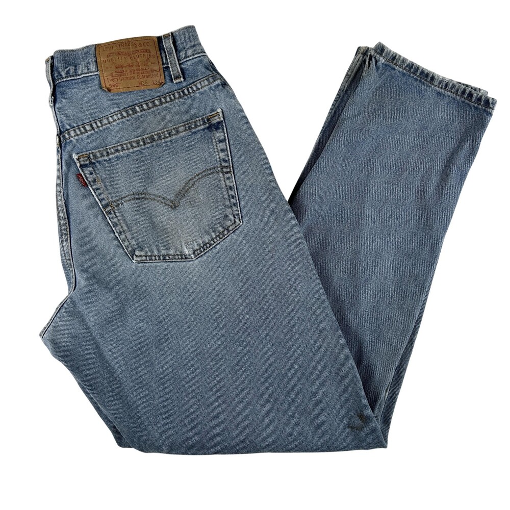 Vtg Levis 560 Jeans Mens 34x33 Light Stone Wash Blue Relaxed Tapered Zip Fly Y2K